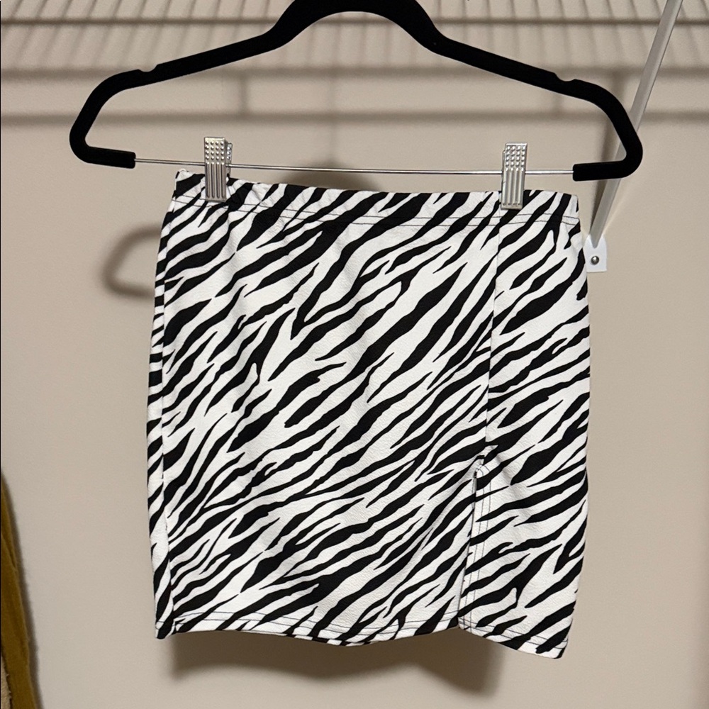 PrettyLittleThing Black and White Zebra Mini Skirt